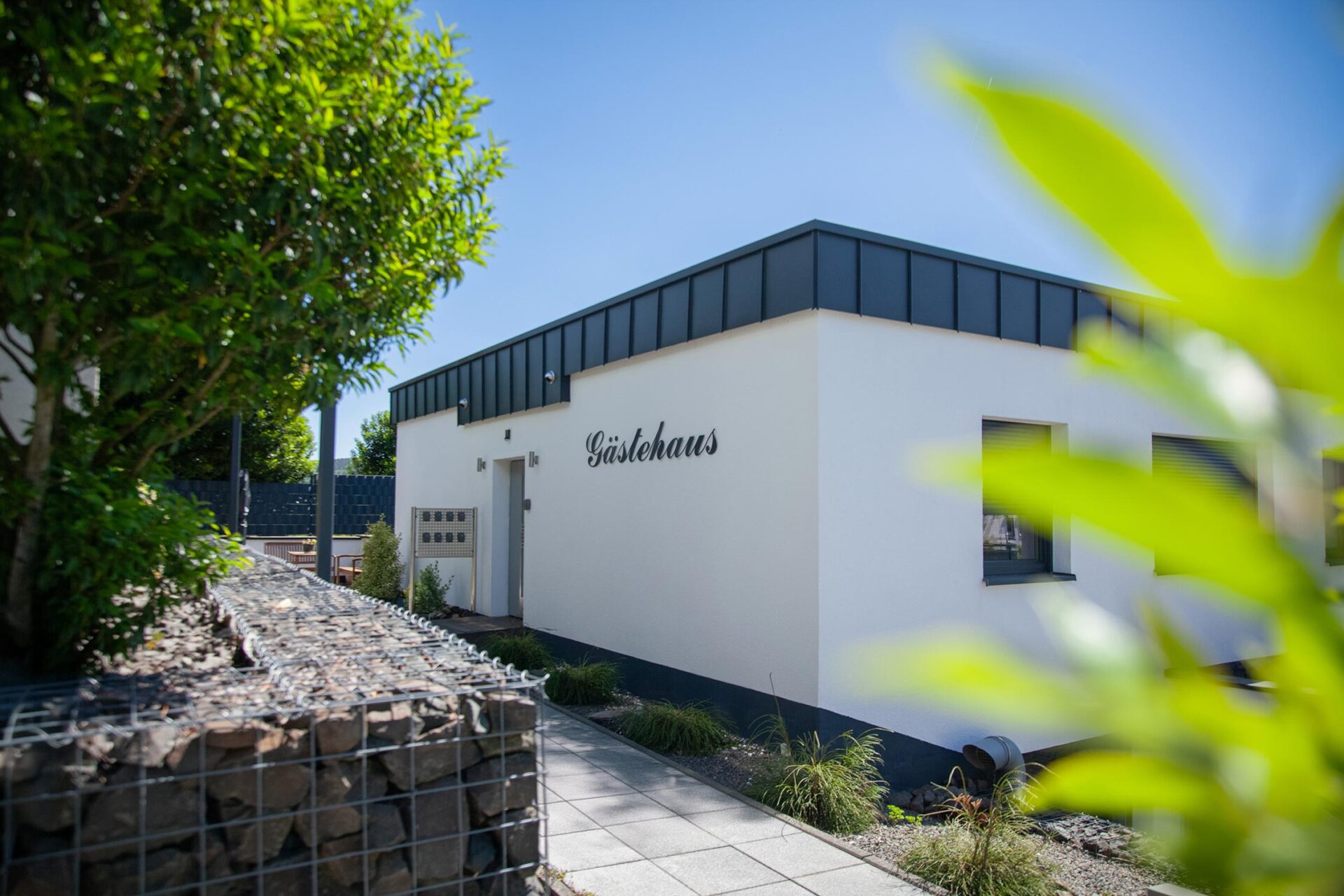 wohnraum-gusterath-boardinghaus-hotel-allgemein-titelbilder-3