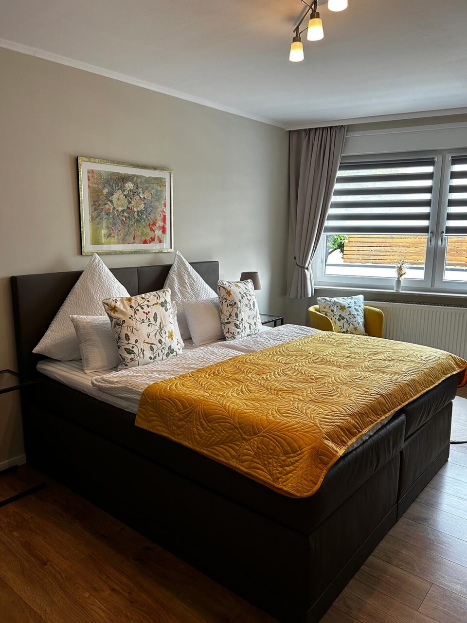 wohnraum-gusterath-boardinghaus-hotel-doppelzimmer-17