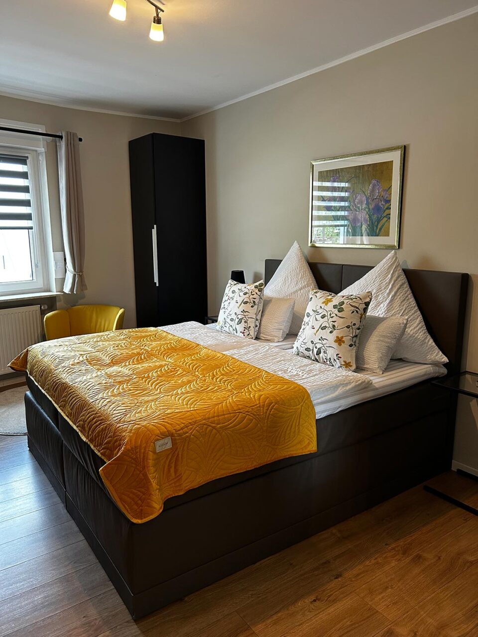 wohnraum-gusterath-boardinghaus-hotel-doppelzimmer-22