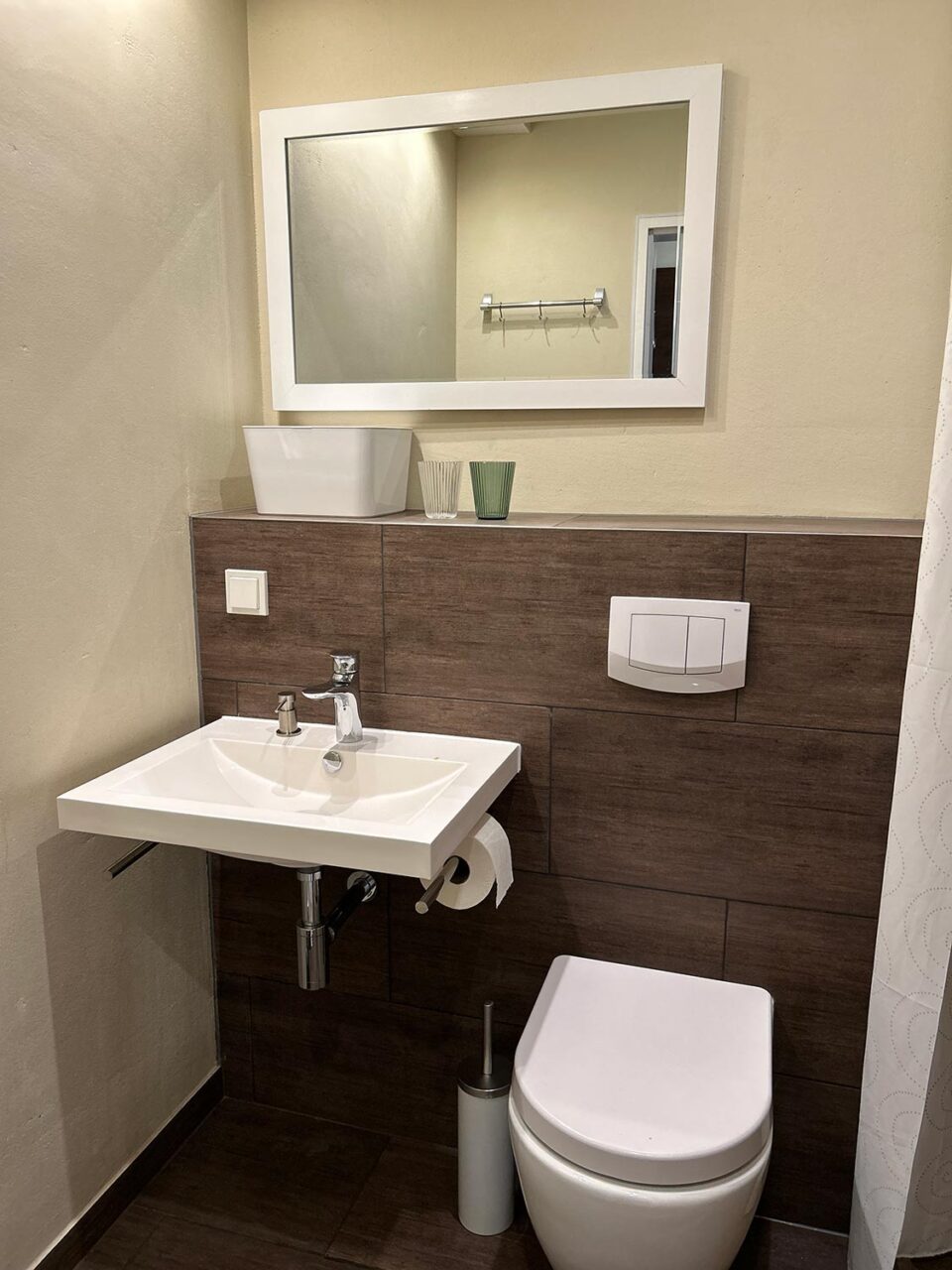 wohnraum-gusterath-boardinghaus-hotel-doppelzimmer-43