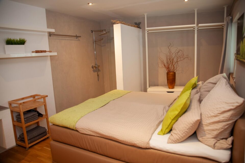 wohnraum-gusterath-boardinghaus-hotel-wellness-appartment-8