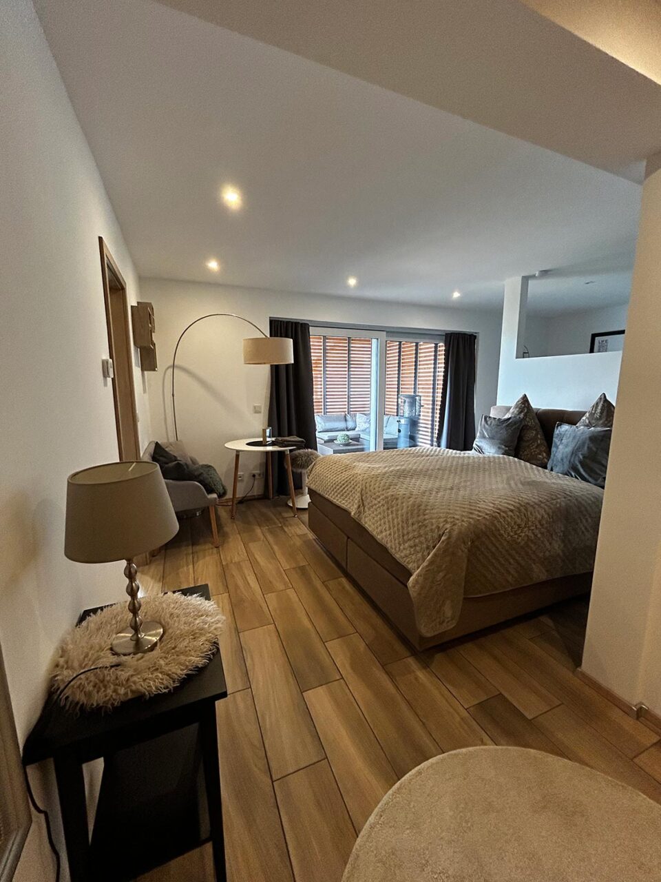 wohnraum-gusterath-boardinghaus-hotel-wohlfuehlappartment-15